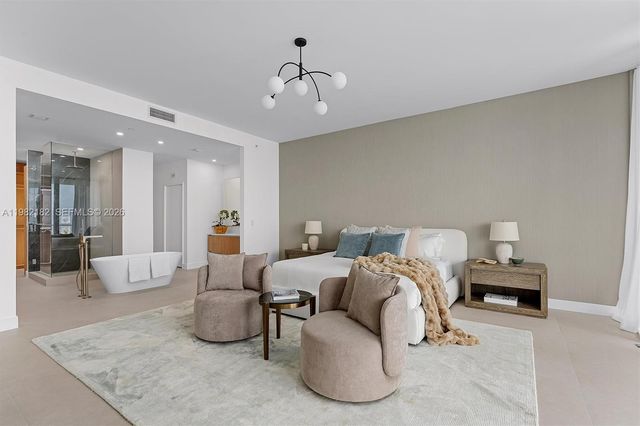 700 NE 24rd St PH-5802, Miami, FL 33137