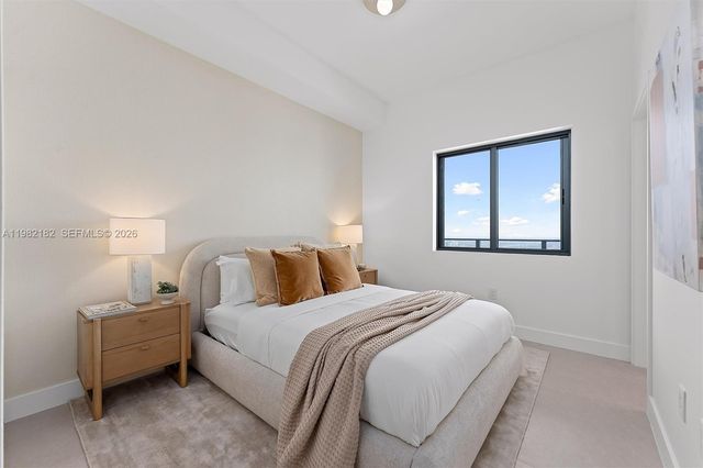 700 NE 24rd St PH-5802, Miami, FL 33137