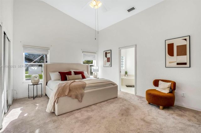 1601 SW 157th Ave, Pembroke Pines, FL 33027