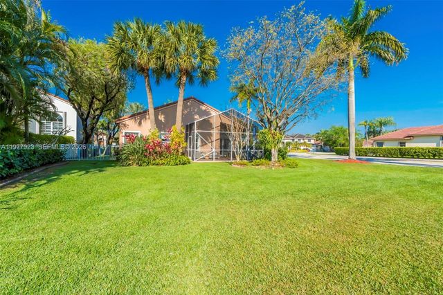 1601 SW 157th Ave, Pembroke Pines, FL 33027