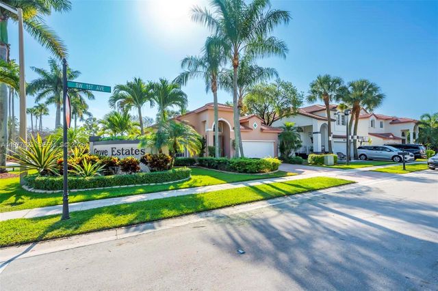 1601 SW 157th Ave, Pembroke Pines, FL 33027