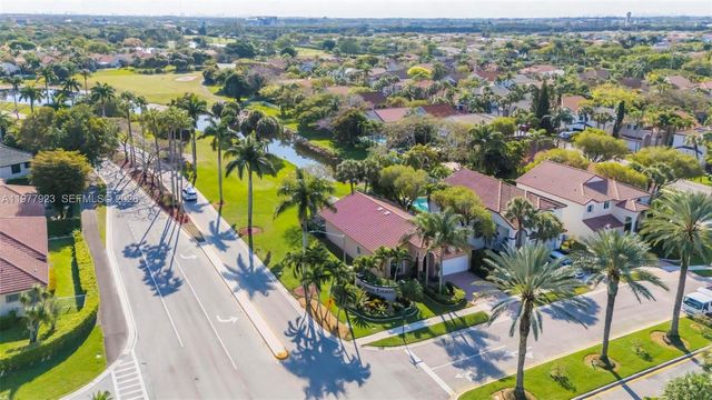 1601 SW 157th Ave, Pembroke Pines, FL 33027