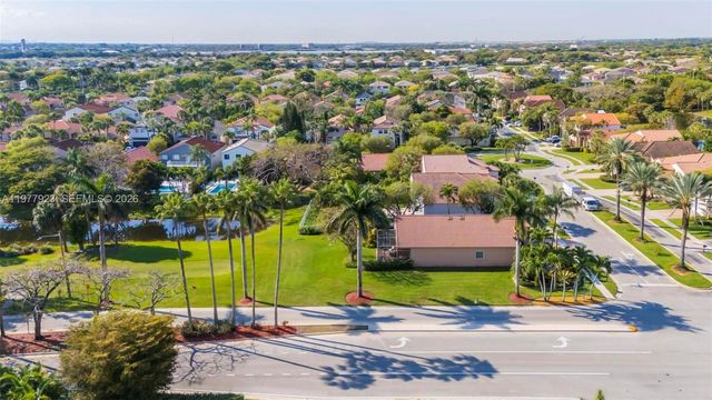 1601 SW 157th Ave, Pembroke Pines, FL 33027