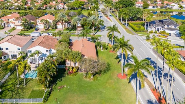 1601 SW 157th Ave, Pembroke Pines, FL 33027