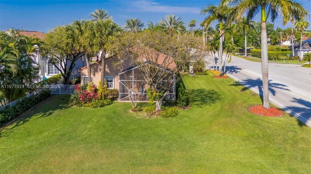 1601 SW 157th Ave, Pembroke Pines, FL 33027