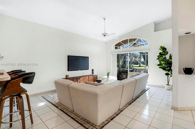 1601 SW 157th Ave, Pembroke Pines, FL 33027