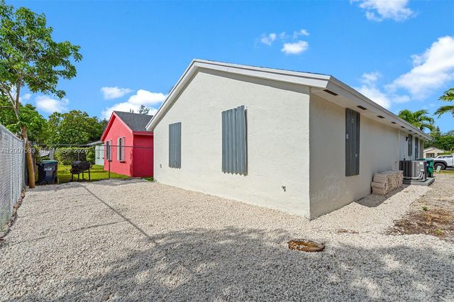 12245 SW 201st Terrace, Miami, FL 33177