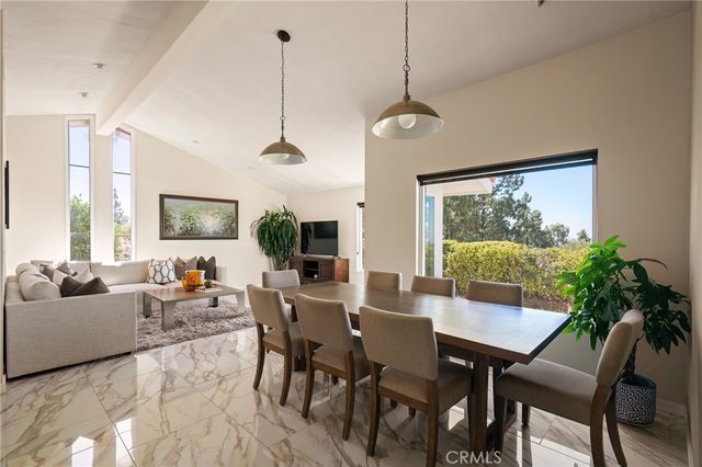 2817 N Mountain Avenue, Claremont, CA 91711