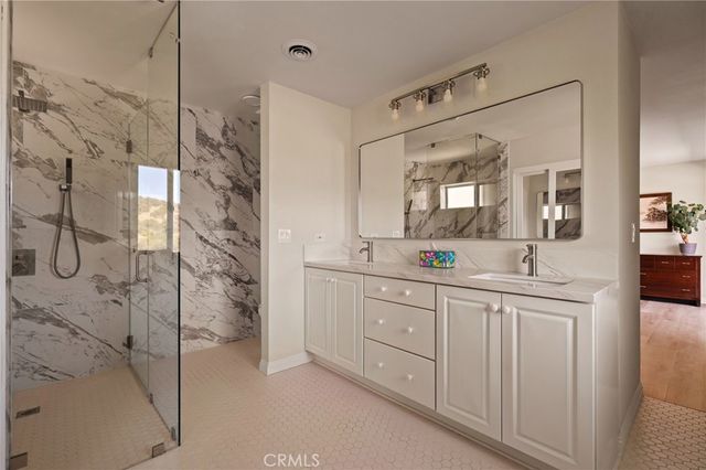 2817 N Mountain Avenue, Claremont, CA 91711