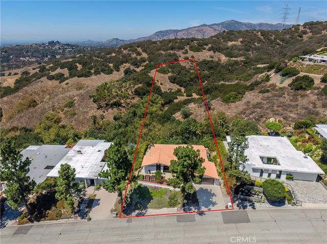 2817 N Mountain Avenue, Claremont, CA 91711