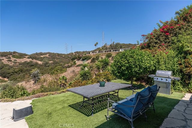 2817 N Mountain Avenue, Claremont, CA 91711