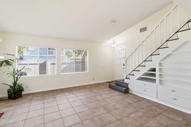 1962 Rory Lane 1, Simi Valley, CA 93063