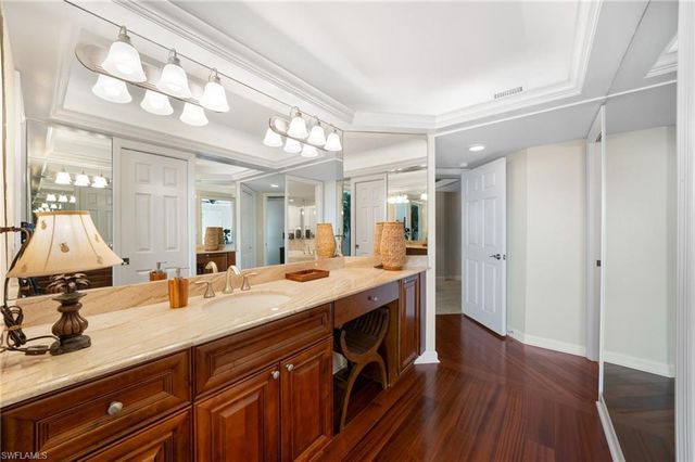 4901 Gulf Shore BLVD N # 1604, Naples, FL 34103