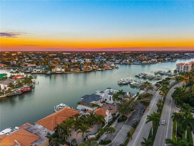 4901 Gulf Shore BLVD N # 1604, Naples, FL 34103