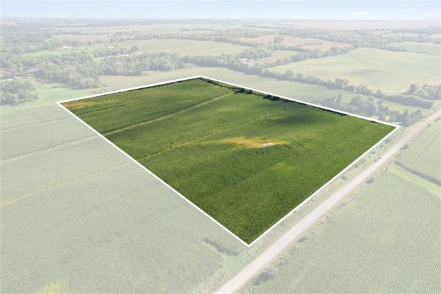 1551 Holmans Road, Mt Vernon, IA 52314