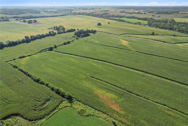 1551 Holmans Road, Mt Vernon, IA 52314