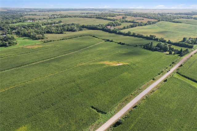 1551 Holmans Road, Mt Vernon, IA 52314