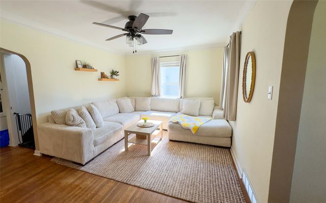 1501 Osceola Avenue, Des Moines, IA 50316