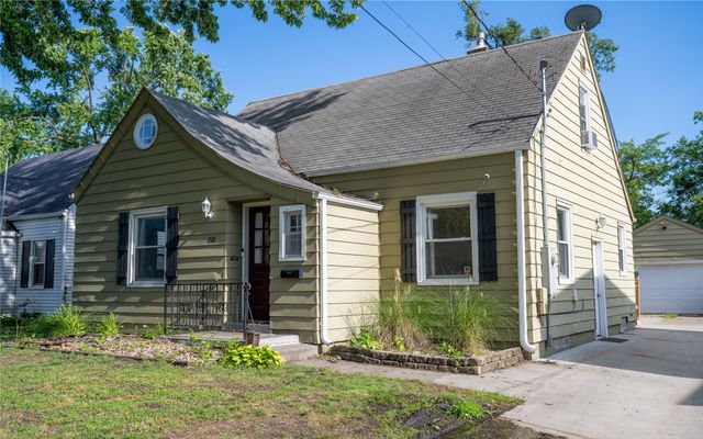 1501 Osceola Avenue, Des Moines, IA 50316