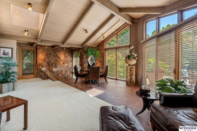 9733 Brentwood Road, Omaha, NE 68114