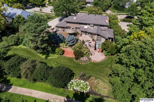 9733 Brentwood Road, Omaha, NE 68114