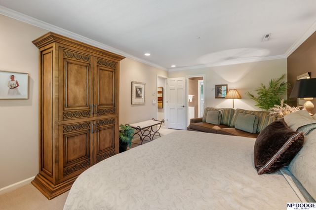 9733 Brentwood Road, Omaha, NE 68114