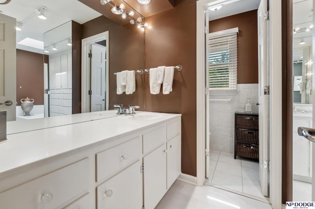 9733 Brentwood Road, Omaha, NE 68114