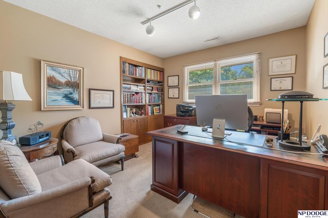 9733 Brentwood Road, Omaha, NE 68114