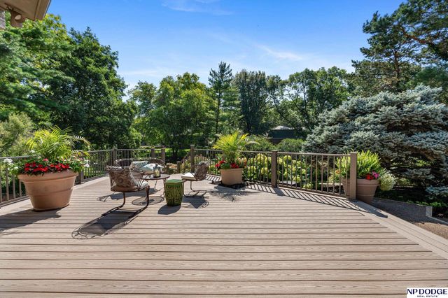 9733 Brentwood Road, Omaha, NE 68114