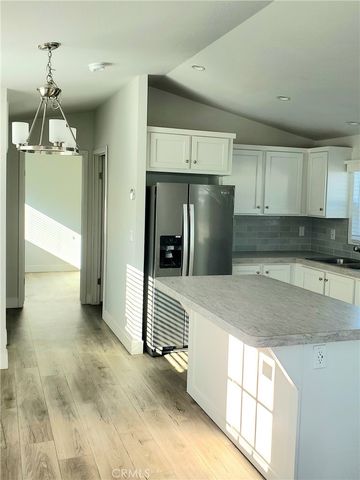 8100 Foothill Boulevard 1, Sunland, CA 91040