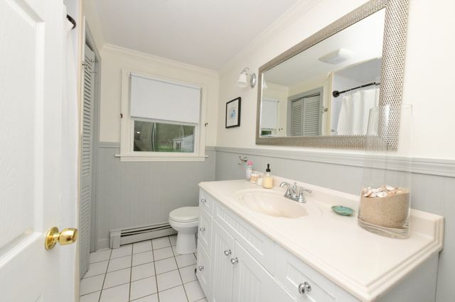 15 Sachem Dr, Bourne, MA 02562