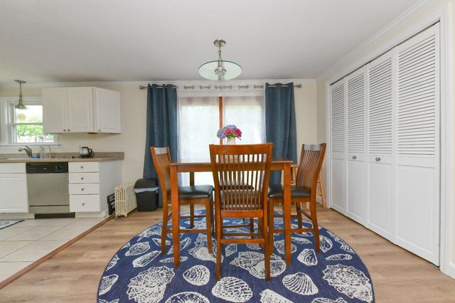 15 Sachem Dr, Bourne, MA 02562