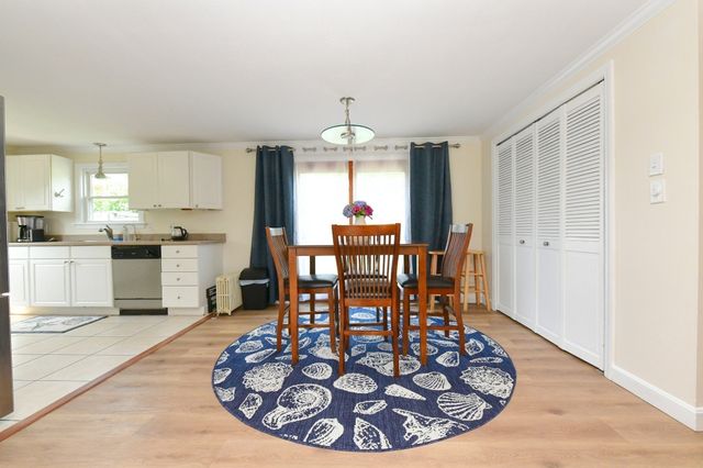 15 Sachem Dr, Bourne, MA 02562