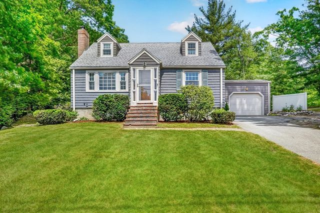 7 Pine Hill Rd, Bedford, MA 01730