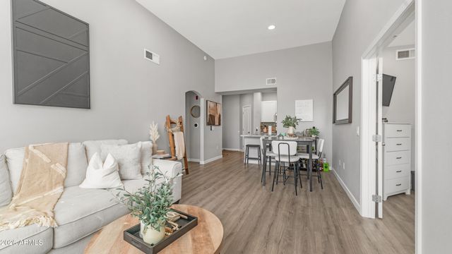 6900 E PRINCESS Drive 2223, Phoenix, AZ 85054