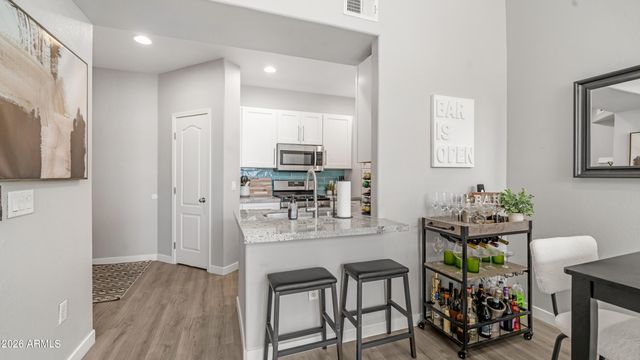 6900 E PRINCESS Drive 2223, Phoenix, AZ 85054