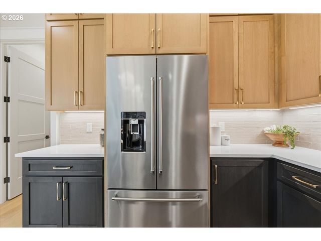 1719 Nw GOODWIN St, Camas, WA 98607