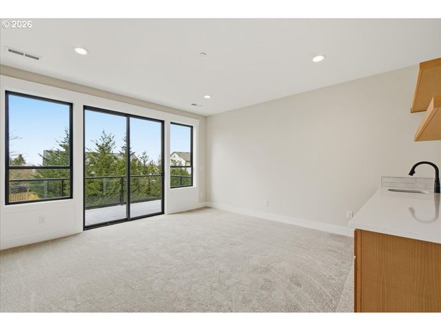 1719 Nw GOODWIN St, Camas, WA 98607