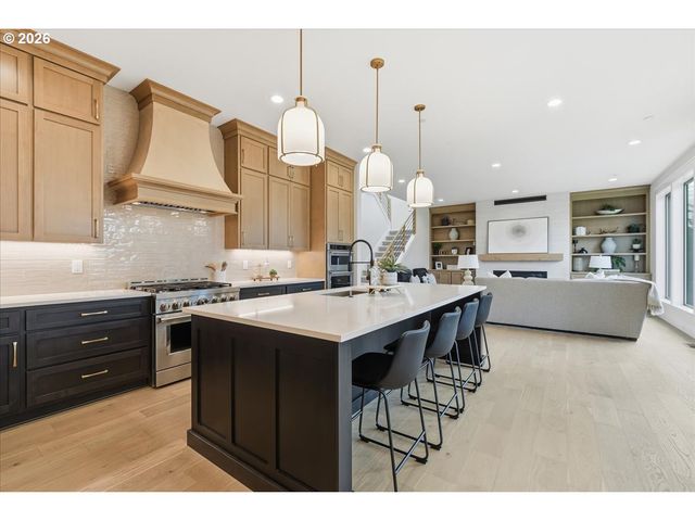 1719 Nw GOODWIN St, Camas, WA 98607