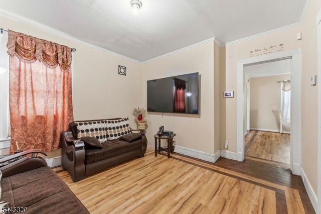 971 Grove St, Irvington Twp., NJ 07111