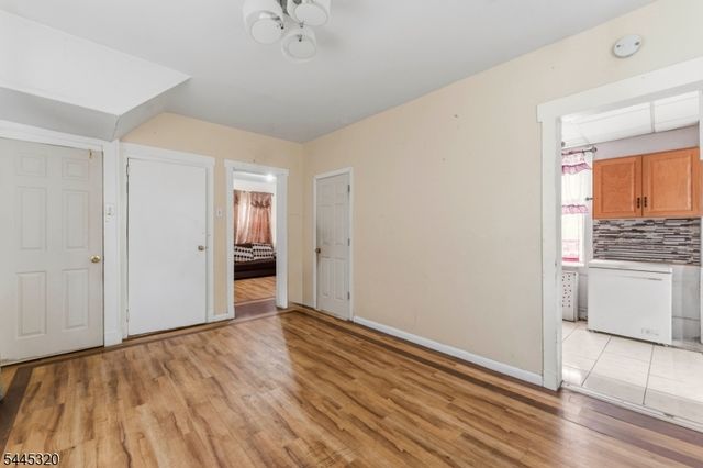 971 Grove St, Irvington Twp., NJ 07111
