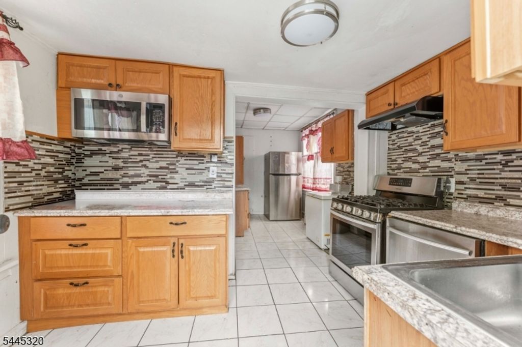 971 Grove St, Irvington Twp., NJ 07111 — photo 4
