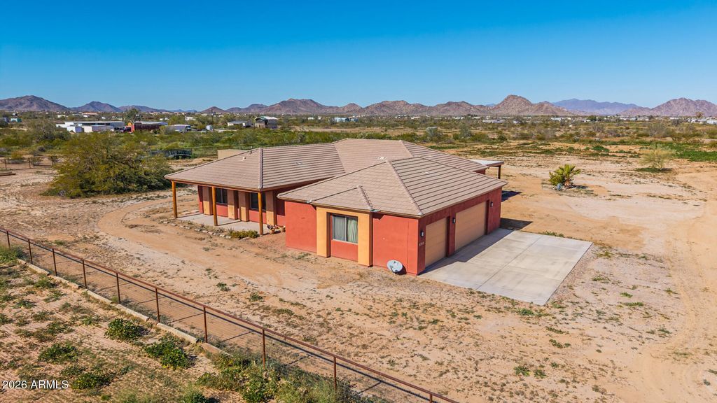 5358 N GATLIN GUN Trail, Maricopa, AZ 85139 — photo 3