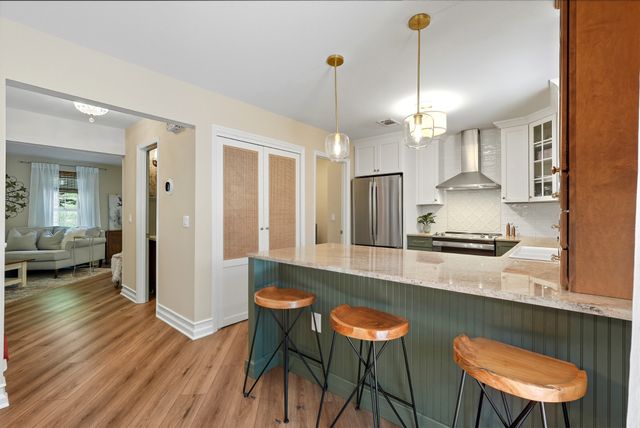401 Huntington Ridge Dr, Nashville, TN 37211