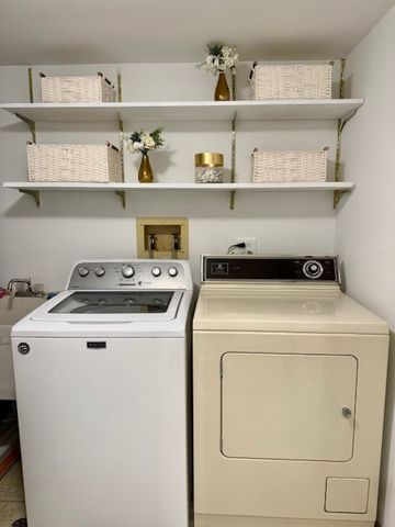 4131 N Pheasant Trail Court 8, Arlington Heights, IL 60004