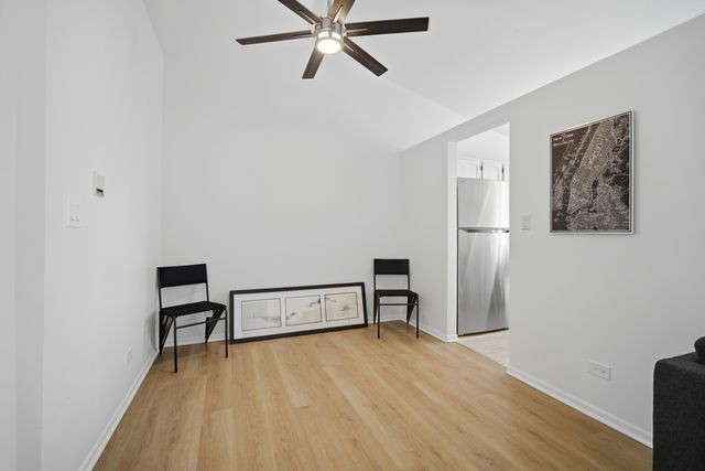 4131 N Pheasant Trail Court 8, Arlington Heights, IL 60004