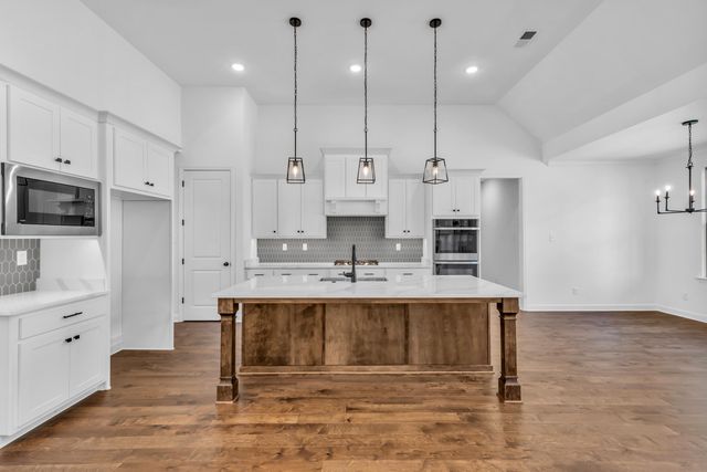 10188 KAITLYNN ROSE DR S, Lakeland, TN 38002