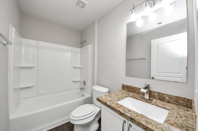 6527 Dayridge Lane, Houston, TX 77048