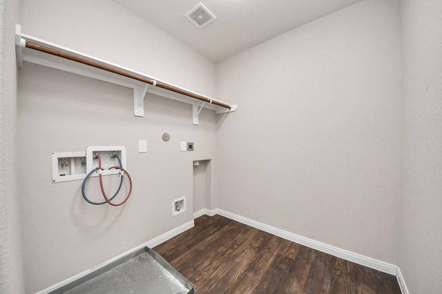 6527 Dayridge Lane, Houston, TX 77048