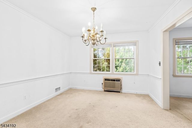 68 New England Ave 32, Summit City, NJ 07901